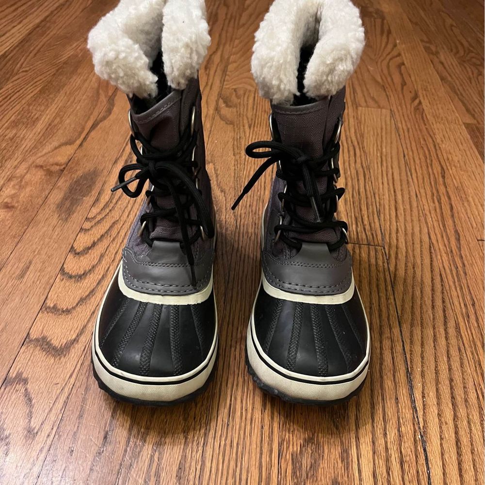 Sorel boots women’s size 6